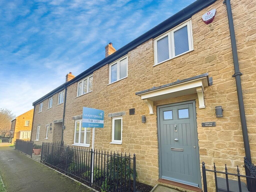 House in Taunton, Hinton St. George - More
