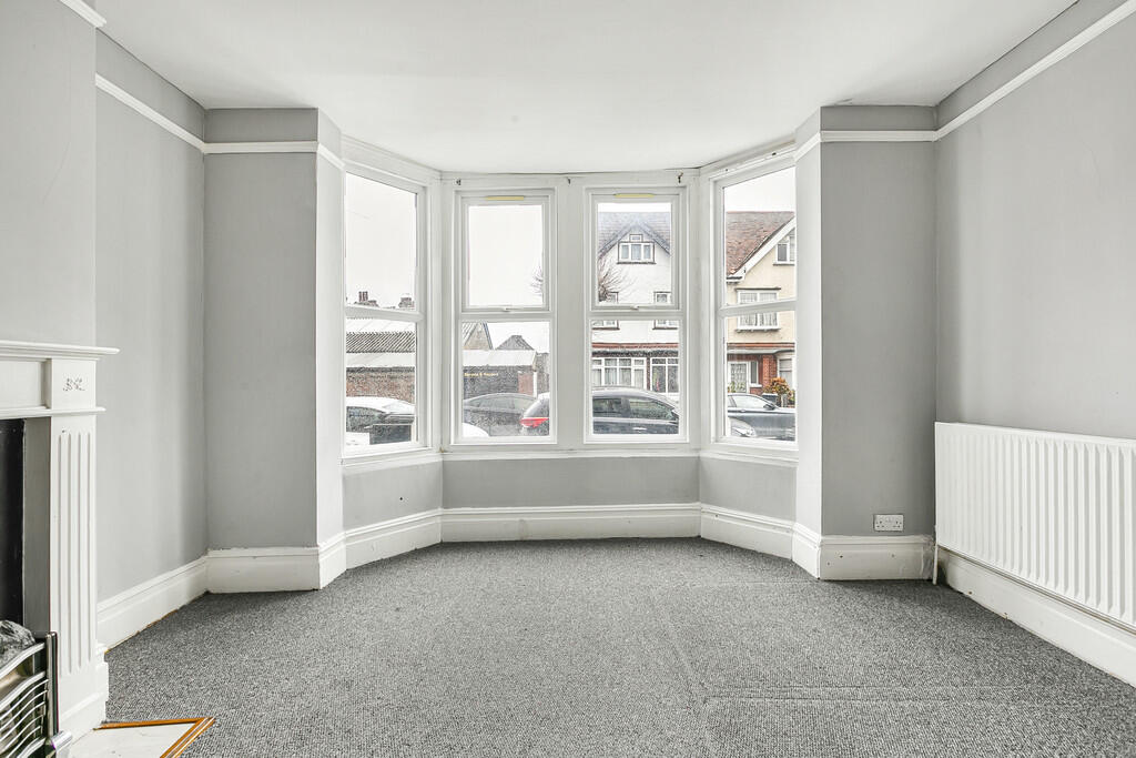 Lyndhurst Road, Thornton Heath photo 2