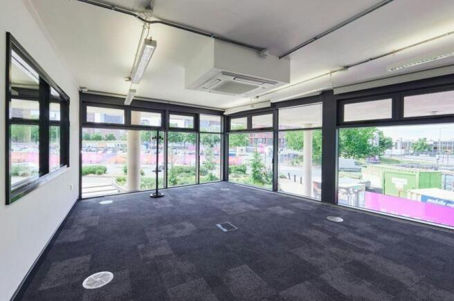 3 iCentrum  Corner Office1.jpg