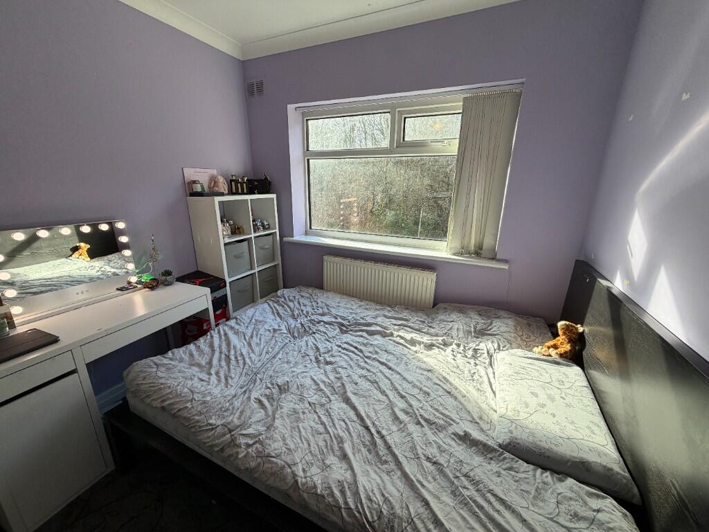 11 Lichfield Drive, Manchester, Greater Manchester, M8 0QF photo 4
