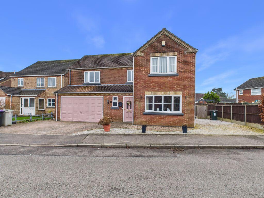 Main image of property: 6 Farriers Way, Tattershall