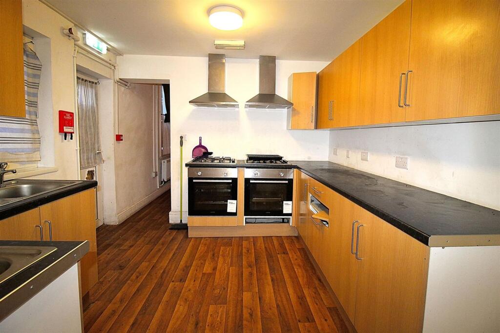 House in Swansea - View 2