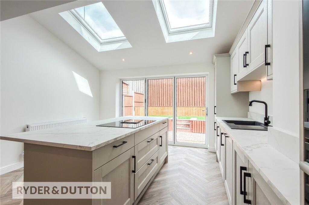 House in Oldham - View 3