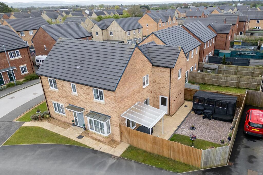 Main image of property: Lapwing Avenue, Longridge, Preston, Lancs, PR3