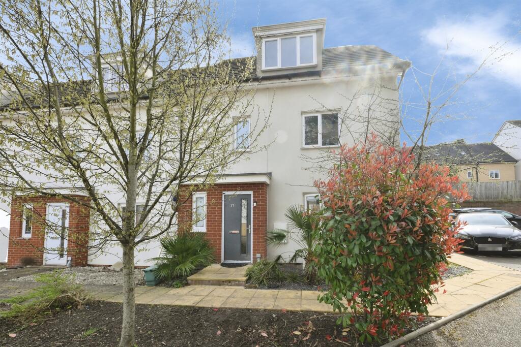 Main image of property: Bowhill Way, Harlow