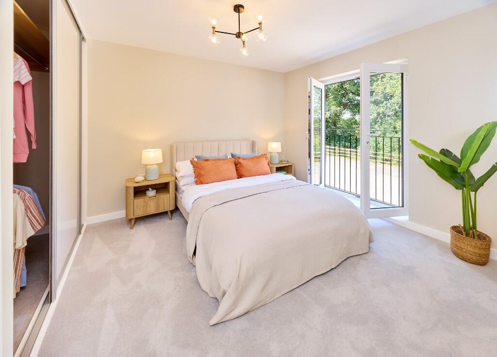 House in Basingstoke and Deane, Vyne Park, Popley - View 4
