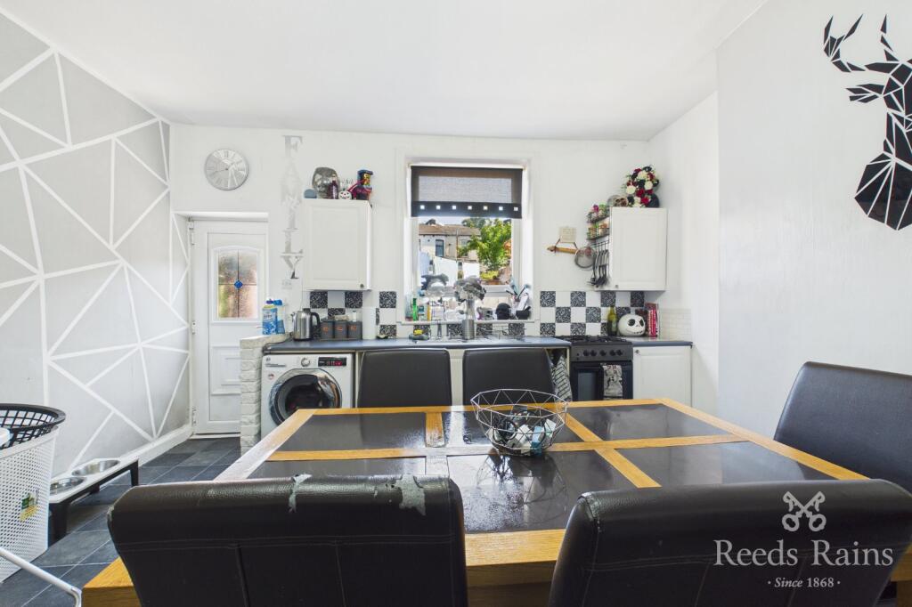 House in Burnley, Lancashire - View 4