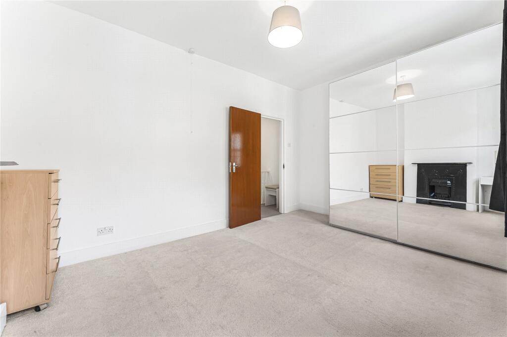 4 bedroom terraced house for rent