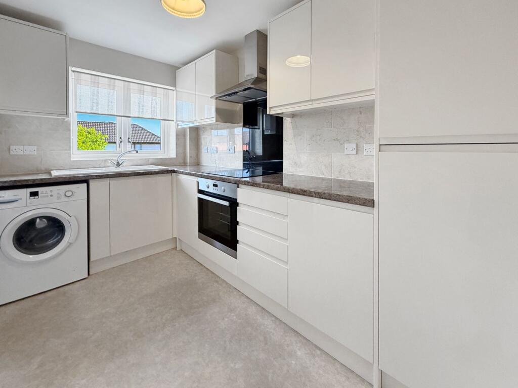 Apartment in Hemel Hempstead - View 4