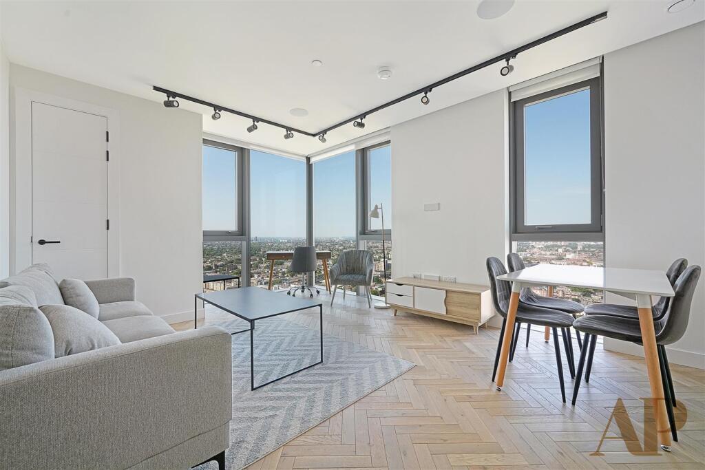 Main image of property: Valencia Tower, 250 City Road