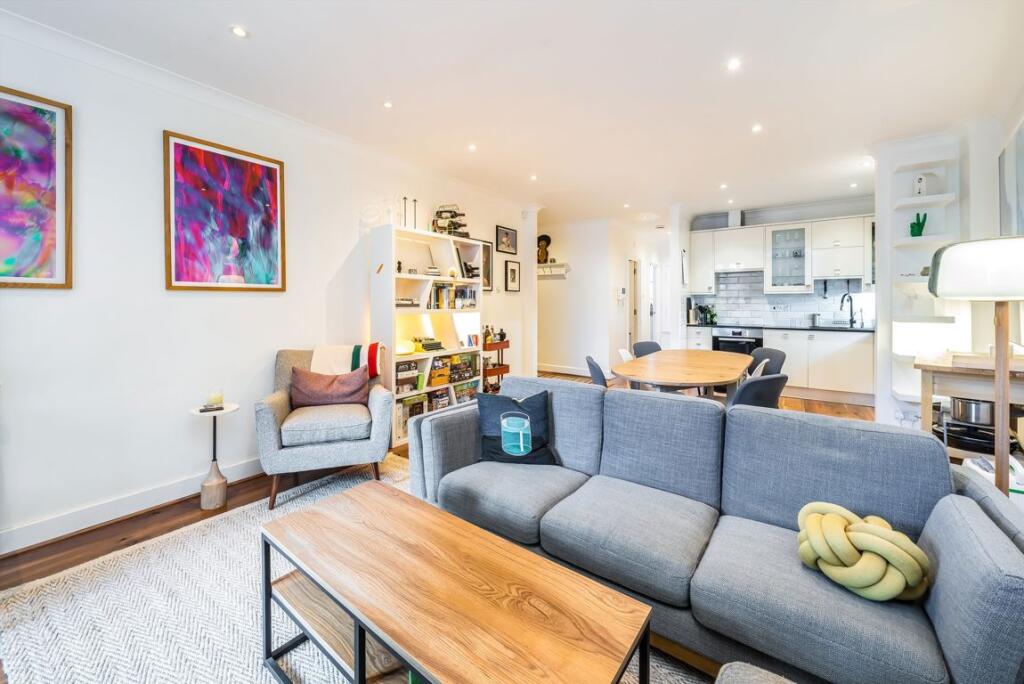 Apartment in London - View 2