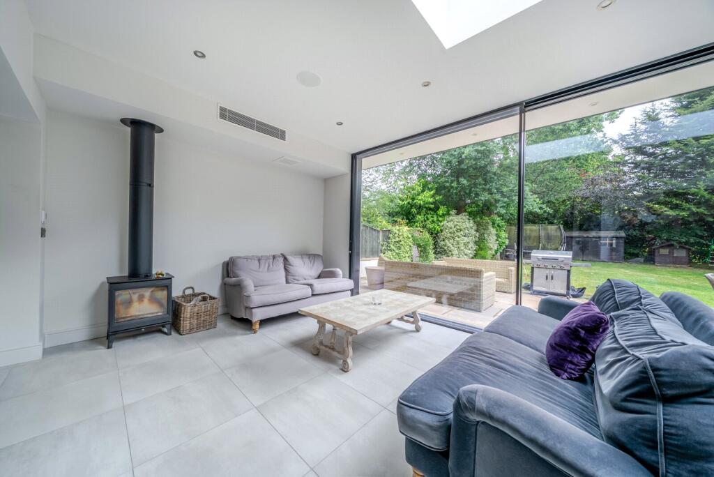 Blackdown Avenue, Pyrford, GU22 - View 6