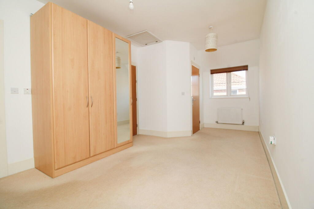 House in Portishead, North Somerset - More