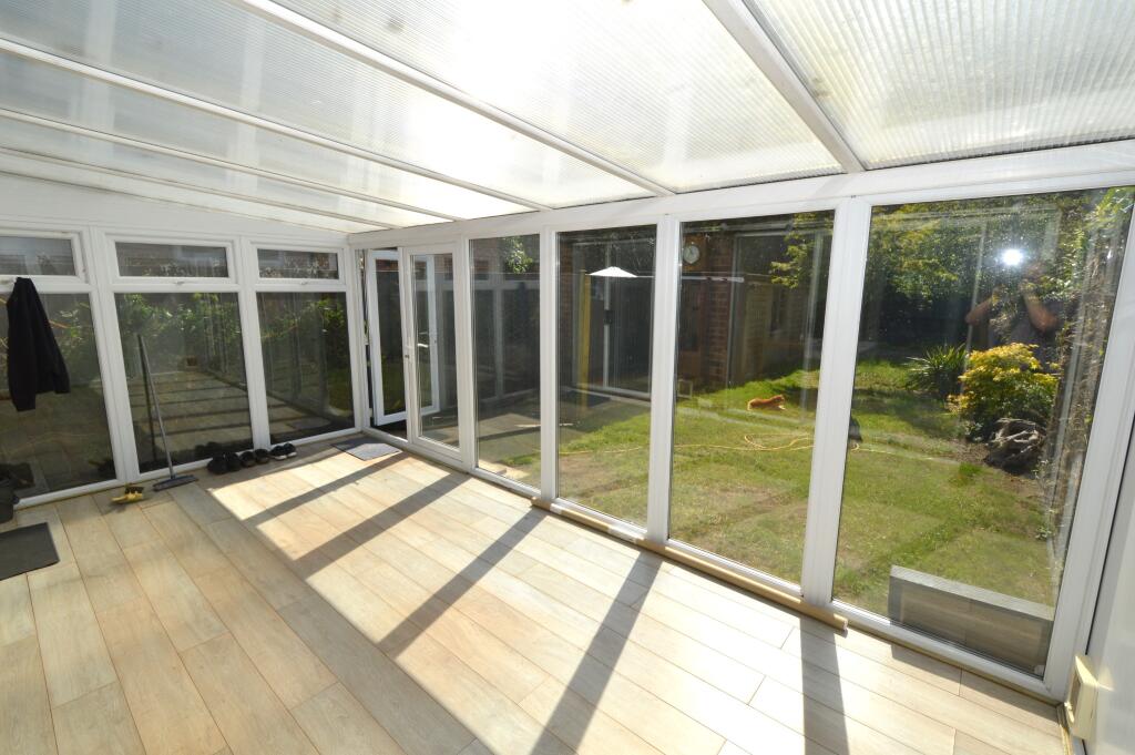 House in Surrey Heath, Surrey - More