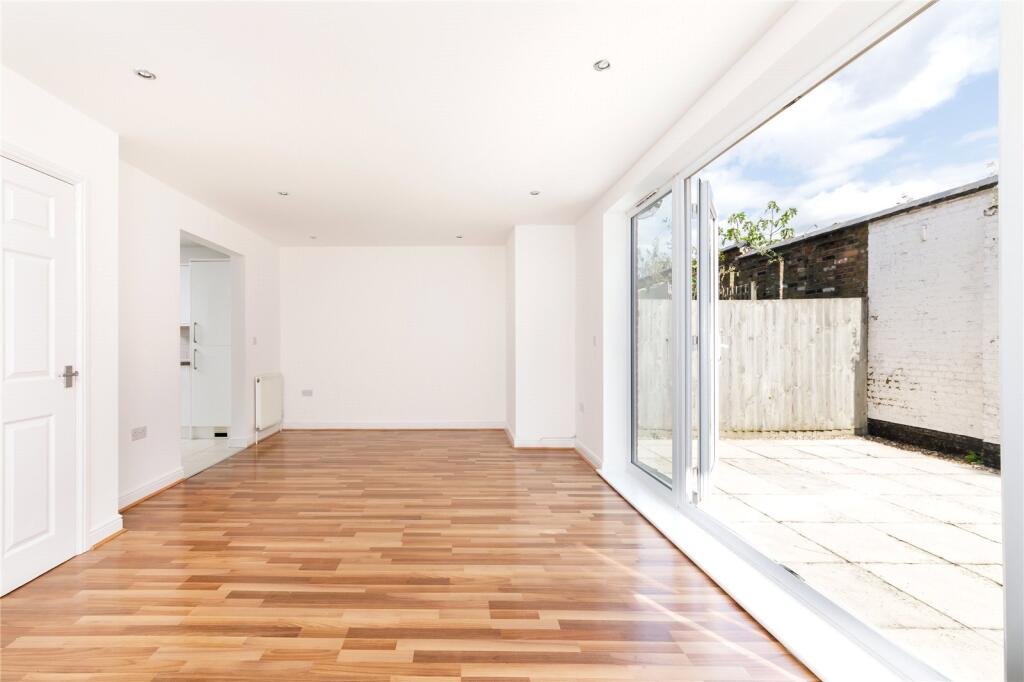 Main image of property: Clifden Mews, London, E5