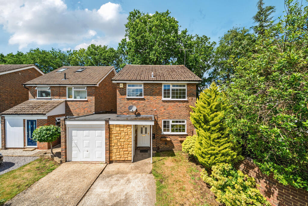 Main image of property: Bishops Wood, Goldsworth Park, GU21