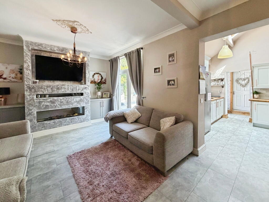 Pentwyn Baglan Road, Baglan, Port Talbot, SA12 8AH photo 4