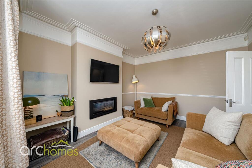 House in Manchester - More