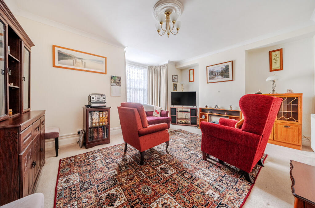 Ophir Road, Portsmouth, Hampshire, PO2 photo 2