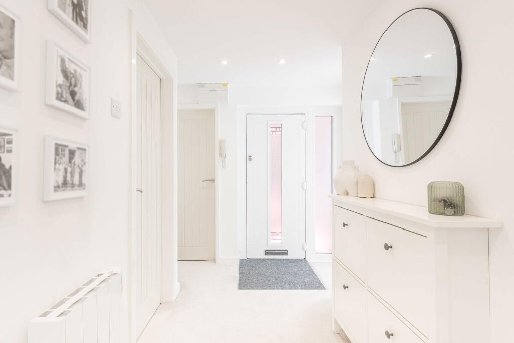 Additional image 5 of Apt 3, Denston Court, Sutton Coldfield, Four Oaks