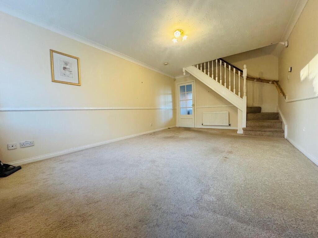 Sheringham Court, Redcar, North Yorkshire, TS10 photo 2