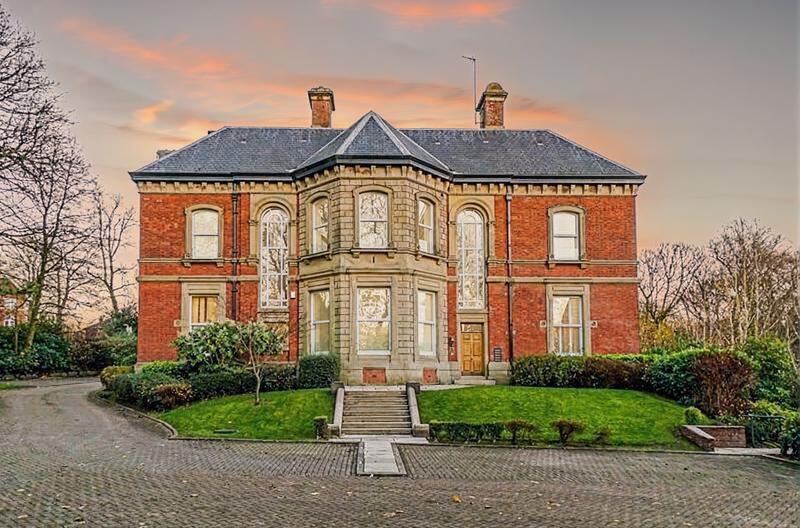 Main image of property: 28 Clevelands Drive, Bolton, BL1 5GJ 