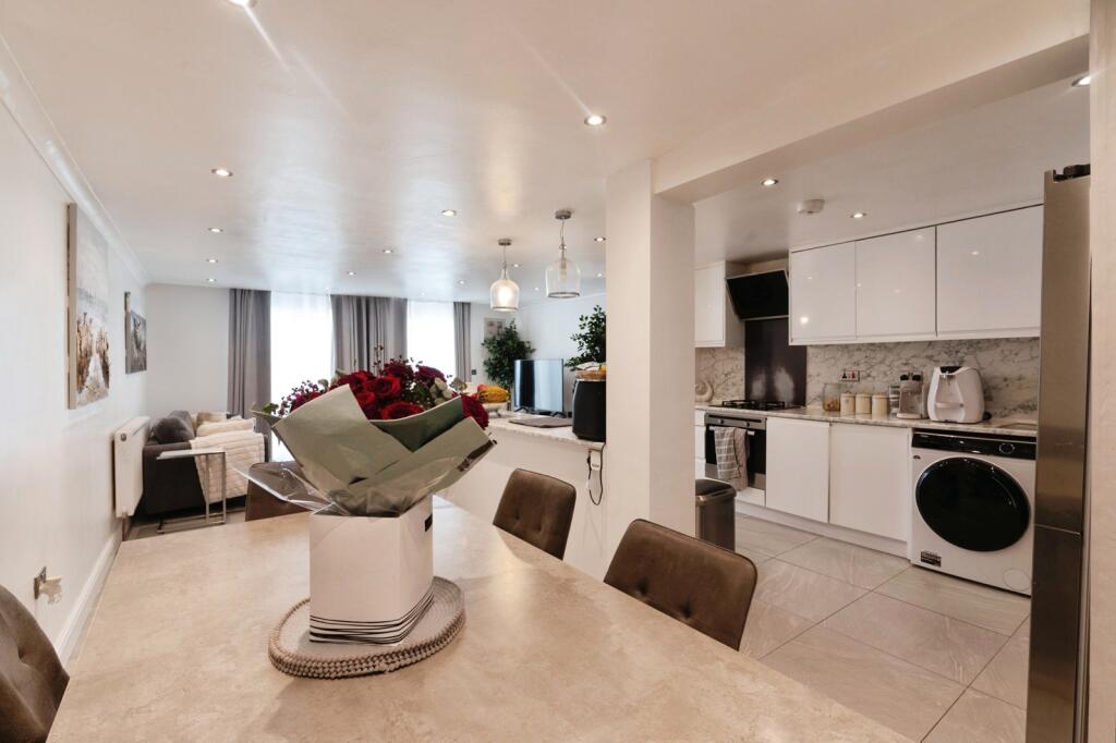 Main image of property: Long Riding, Basildon, Essex, SS14