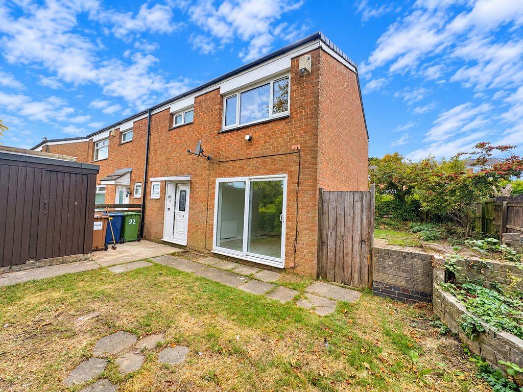 3-bed semi-detached on Donvale Road, Donwell, Washington, £139,950