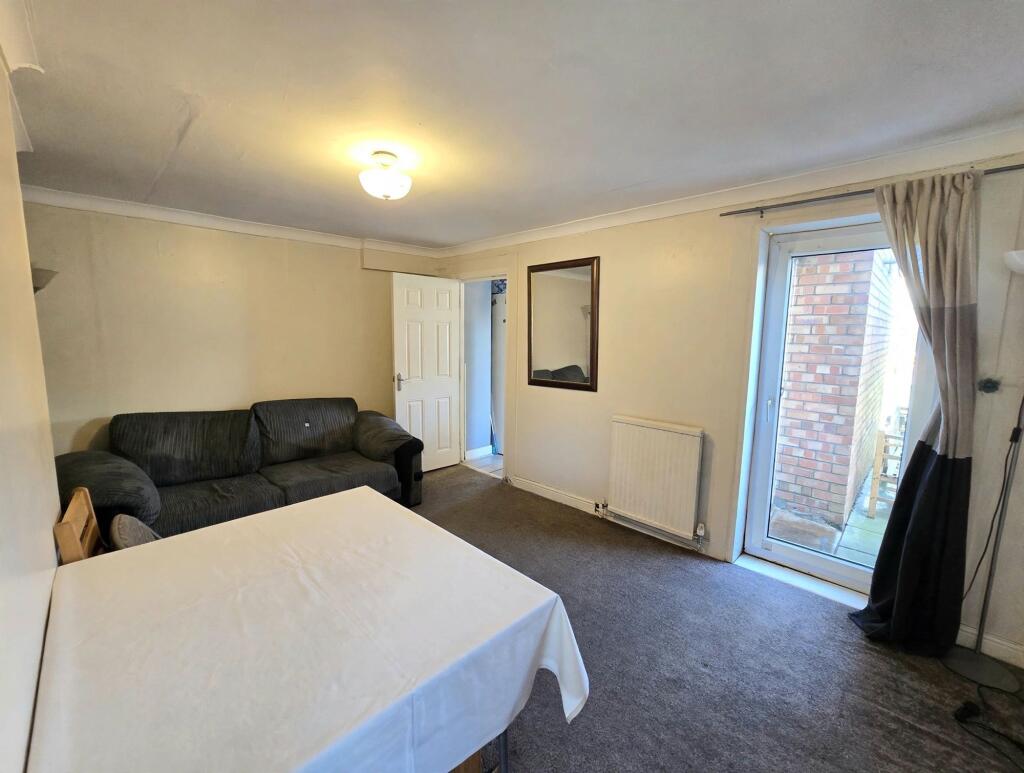 House in Bridgend, Brackla - View 5