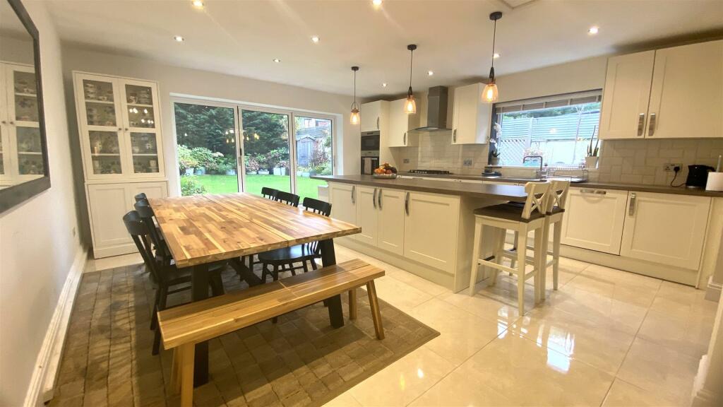 Additional image 10 of Yardley Wood Road, Moseley
