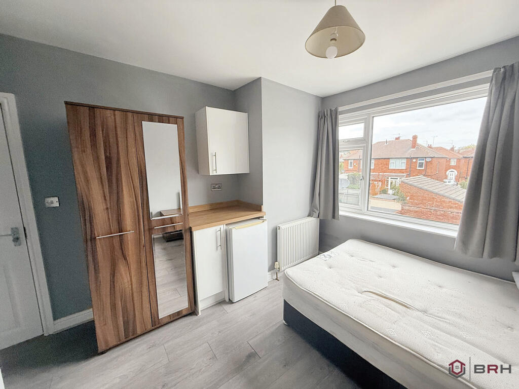 Main image of property: Carr House Road, Doncaster, DN4