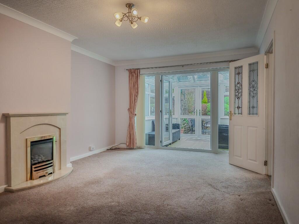 Brabyns Road, Hyde, Greater Manchester, SK14 photo 3