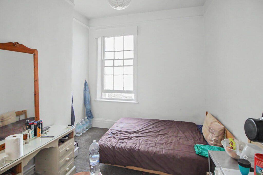 Apartment in Brighton - View 5