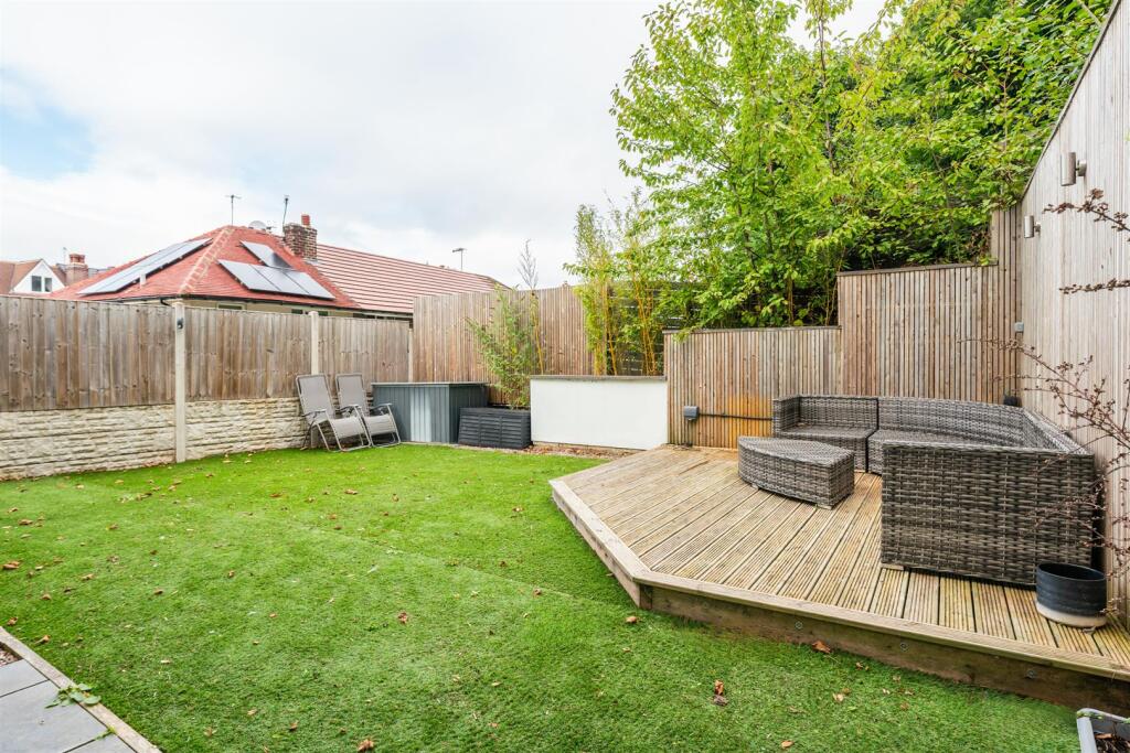 House in Sheffield, Moscar Cottages - View 3