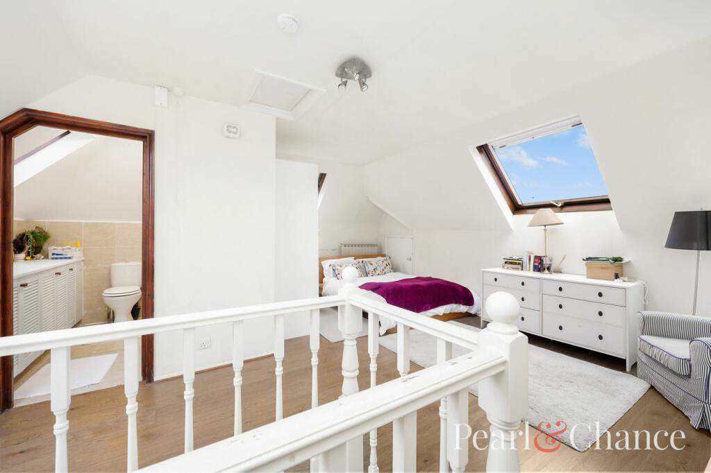 Hodford Road, London, NW11 photo 4