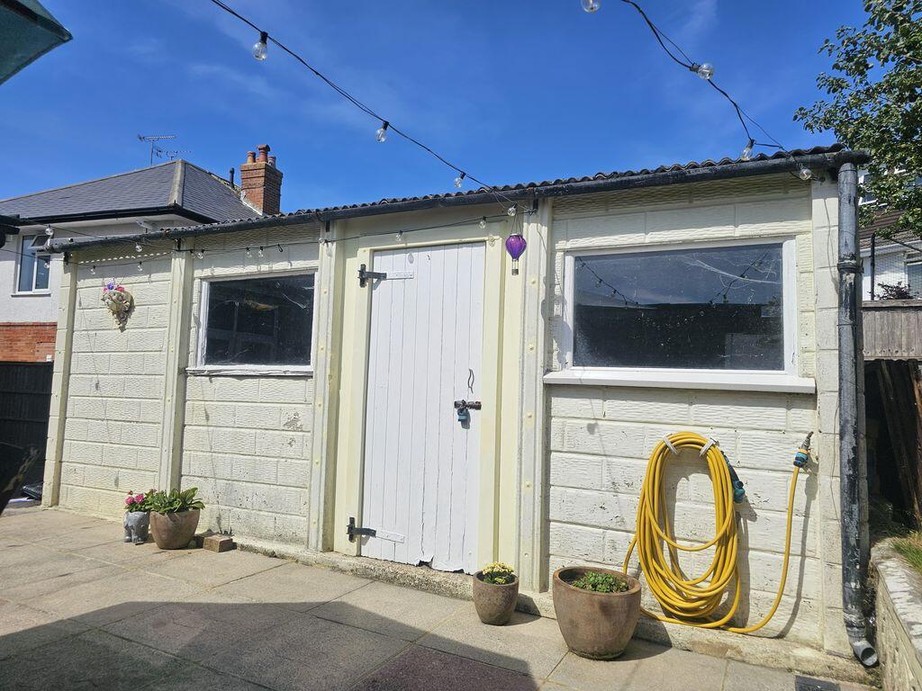 Seafield Road, Southbourne photo 5