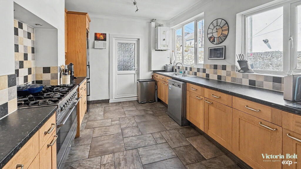 Moorland Avenue, Plympton - View 4