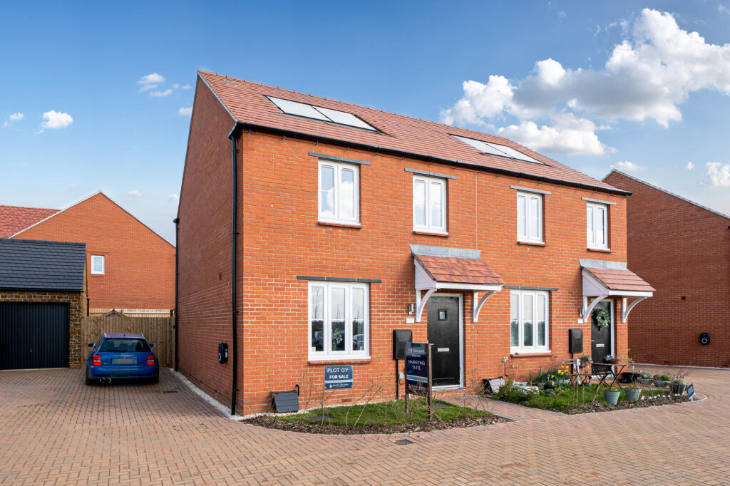 Main image of property: Boundary Way, Banbury, OX16