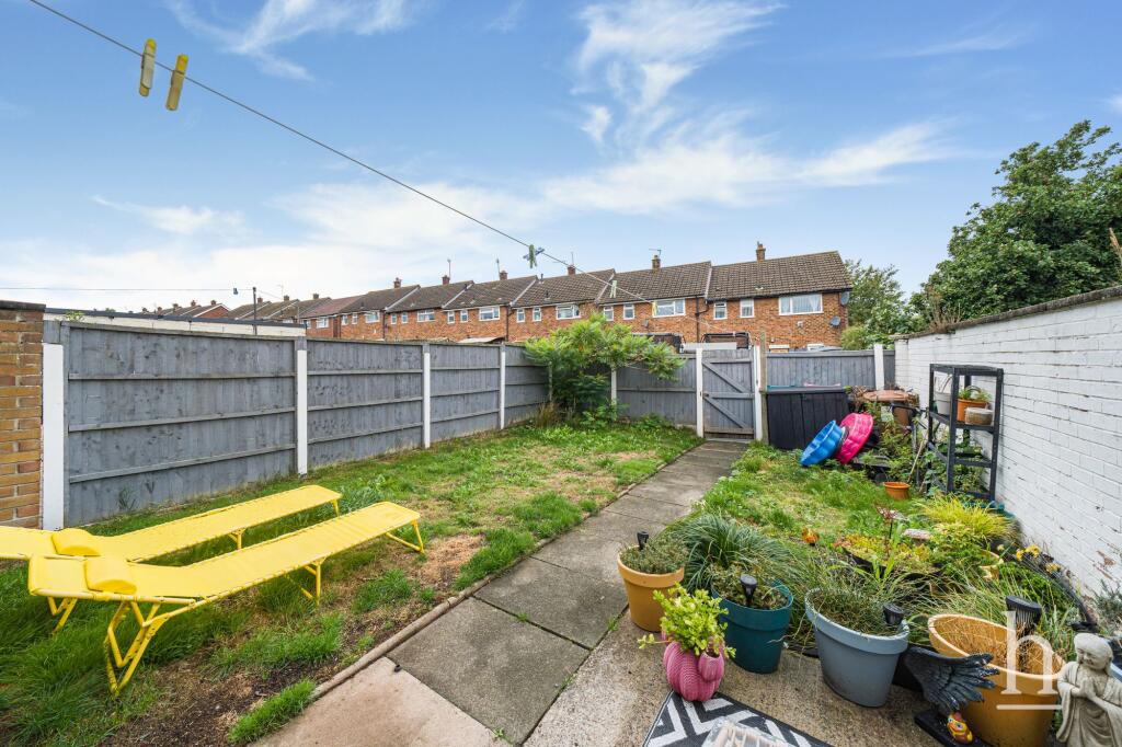 Domville Drive, Woodchurch, CH49 photo 4