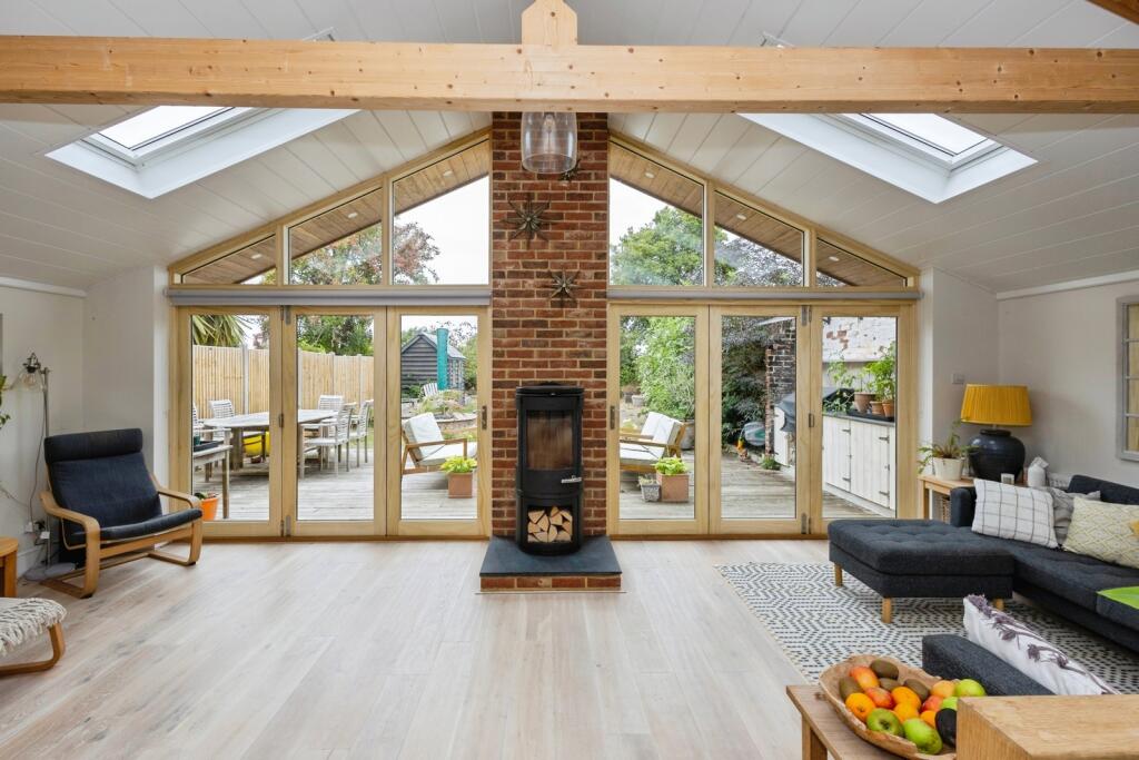 House in Portsmouth - View 5
