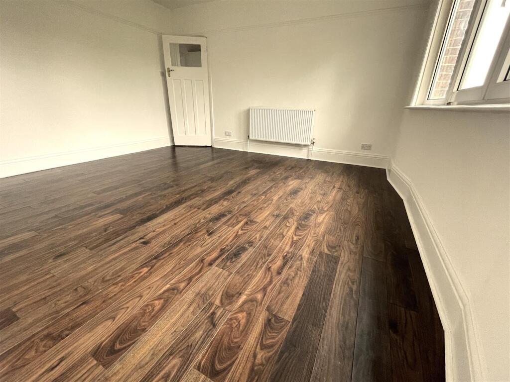Apartment in Portsmouth - View 5