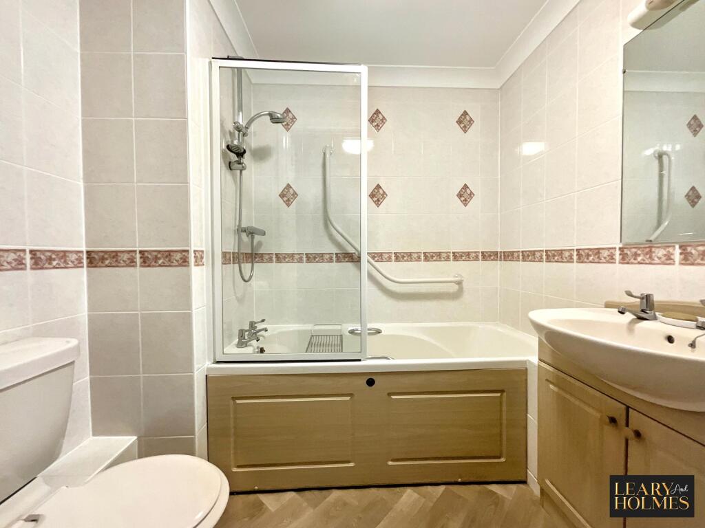 Apartment in South Tyneside, North East - View 4
