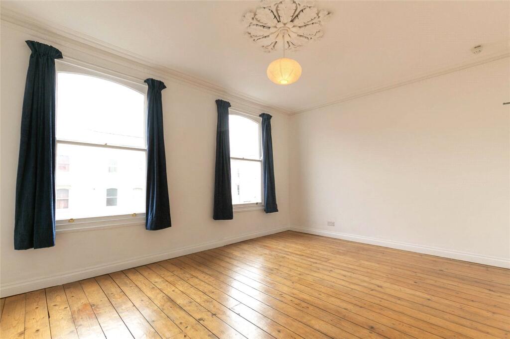 Apartment in Bristol, Stokes Croft, St Paul's - View 4