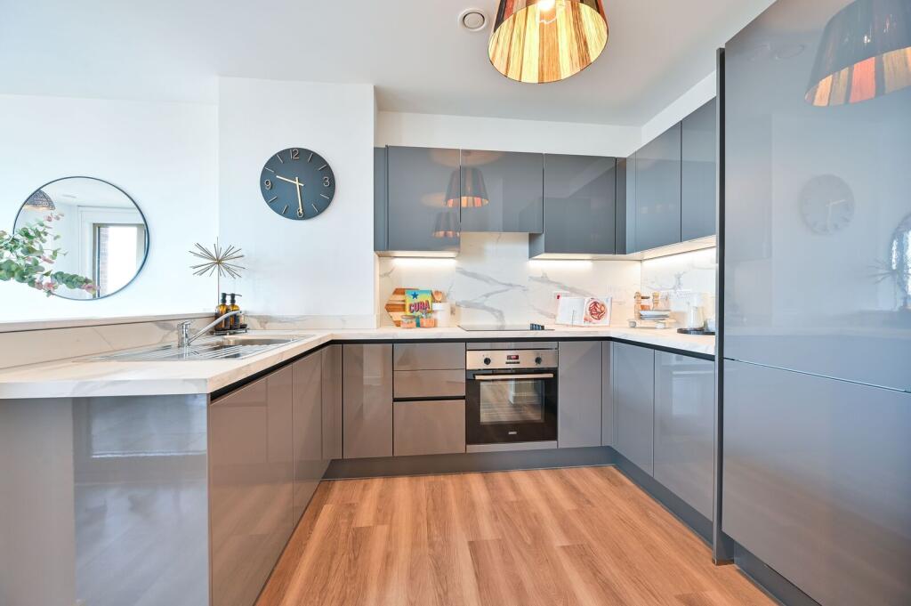 Apartment in London - View 4