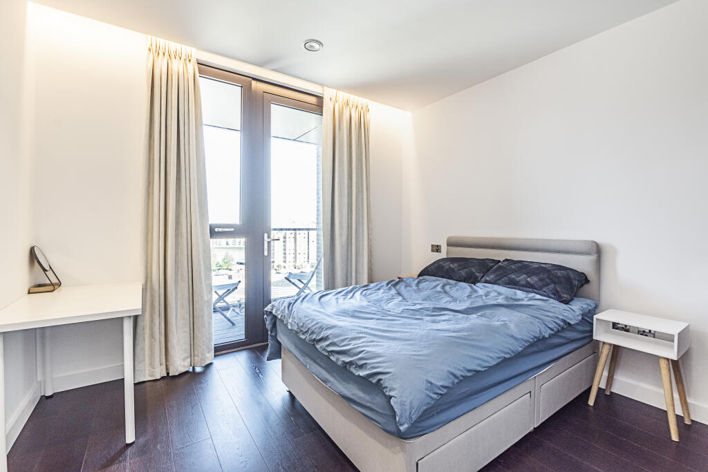 Apartment in London - More