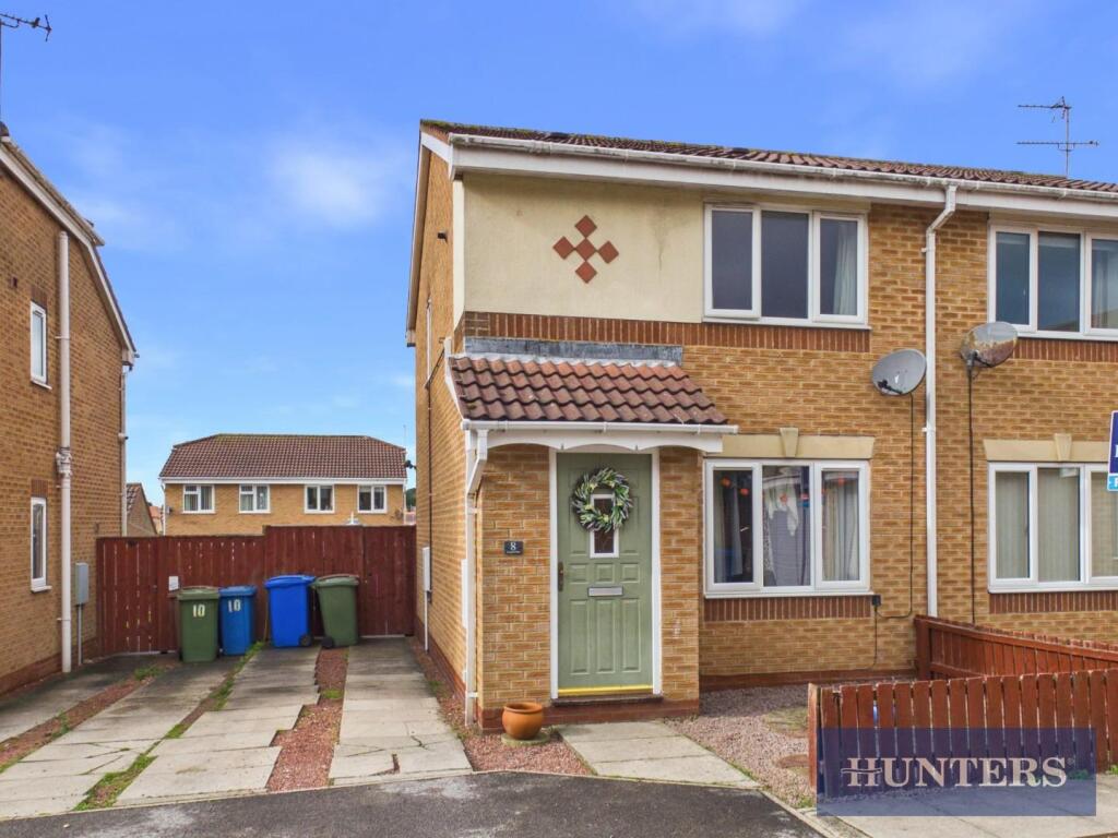 2-bed semi-detached on Aysgarth Rise, Bridlington, £155,000