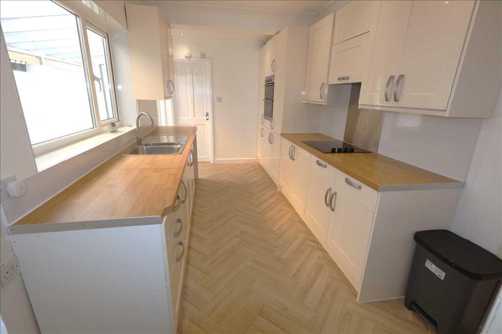 House in Milton Keynes, Wolverton and Greenleys - View 4