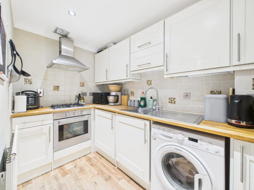 Apartment in London - View 4