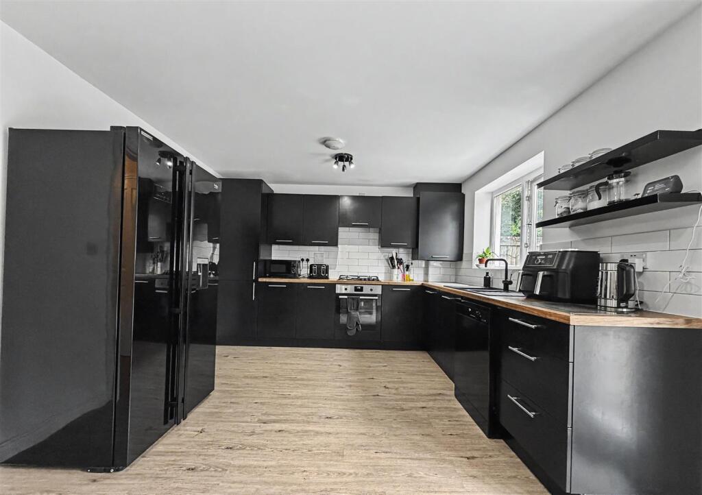 House in Truro - View 5