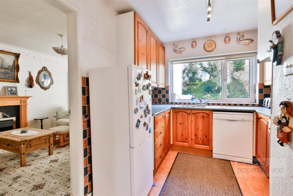 Lancaster Drive, Clitheroe, Ribble Valley photo 4